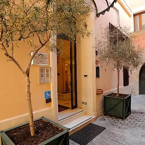 Arco Antico Syracuse